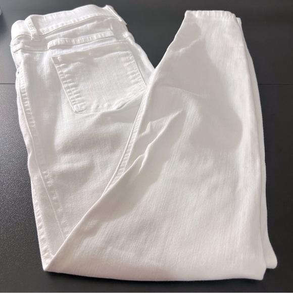 Spanx Pull On White Skinny Denim Jeans Women's Size Medium Stretchy Summer - Picture 2 of 8